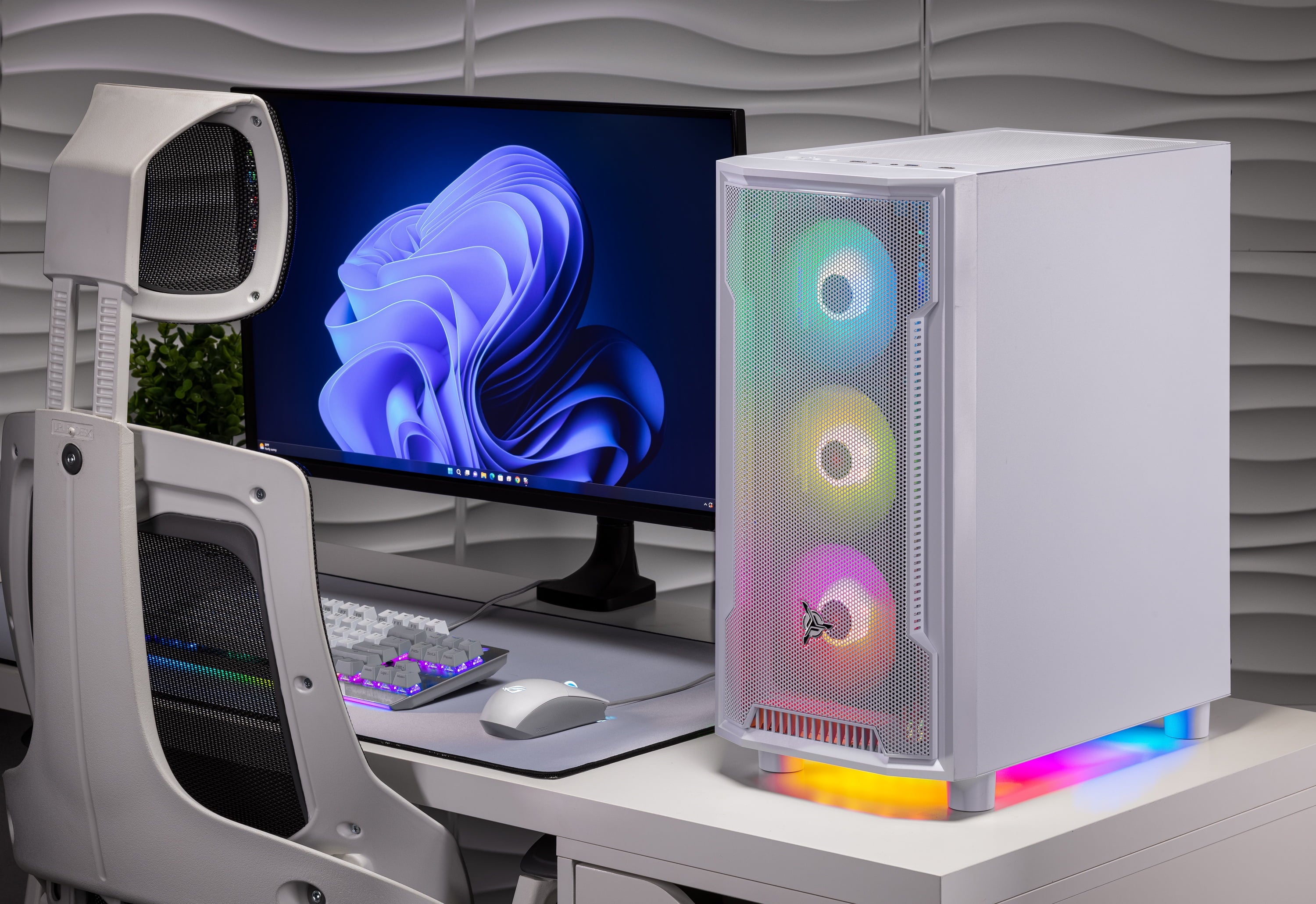 Skytech Archangel Gaming PC Desktop Intel Core I7 14700F NVIDIA Geforce RTX 5060 Ti 2TB Gen4 Nvme SSD 32GB DDR5 RAM, AIO Liquid Cooling Windows 11